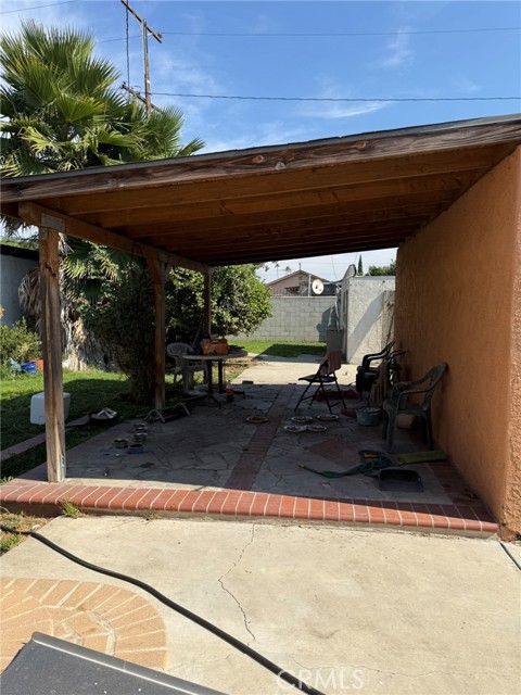 1229 E 89th Street, Los Angeles CA: https://media.crmls.org/medias/d096ffa4-0cc5-4edb-875b-82922ae3f99d.jpg