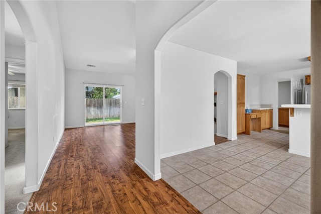 Detail Gallery Image 7 of 56 For 21 Sunflower Ct, Chico,  CA 95926 - 3 Beds | 2 Baths