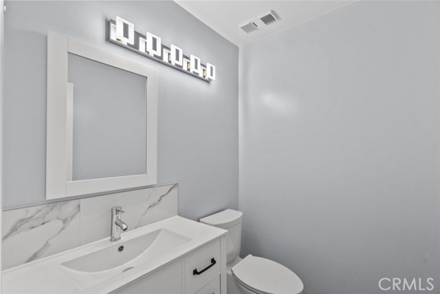 7130 Glade Avenue, Canoga Park CA: https://media.crmls.org/medias/d097dff1-b635-43a9-8dea-23cf672c82ed.jpg