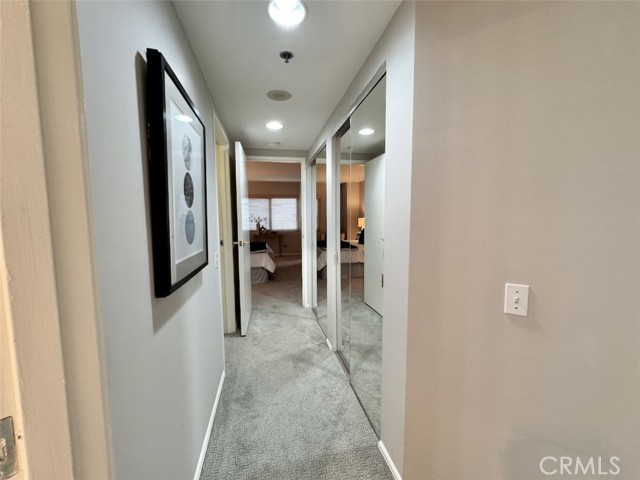 Detail Gallery Image 25 of 56 For 525 E Seaside Way #305,  Long Beach,  CA 90802 - 2 Beds | 1/1 Baths