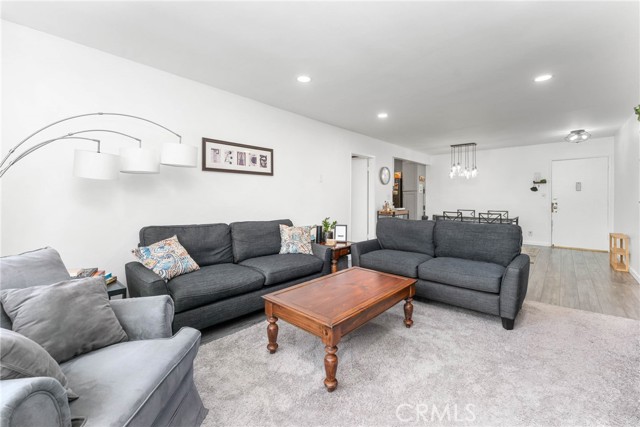 6199 Canterbury Drive, 303 photo 3