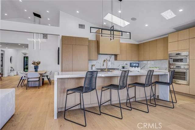 4609 Paseo De Las Tortugas, Torrance CA: https://media.crmls.org/medias/d09abcf1-f8c3-4f56-bd27-01d57b980e9e.jpg
