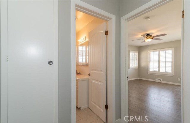 Detail Gallery Image 18 of 29 For 5385 Grassy Trail Dr, Riverside,  CA 92504 - 3 Beds | 2/1 Baths