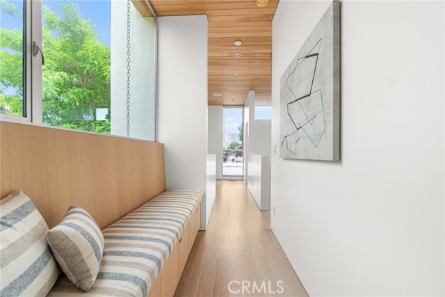1357 Voorhees Avenue, Manhattan Beach CA: https://media.crmls.org/medias/d09c3a63-1f08-4413-9e4d-a43e3817b402.jpg