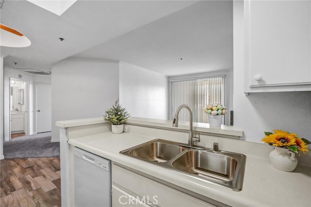 Detail Gallery Image 7 of 20 For 535 Magnolia Ave #311,  Long Beach,  CA 90802 - 2 Beds | 2 Baths