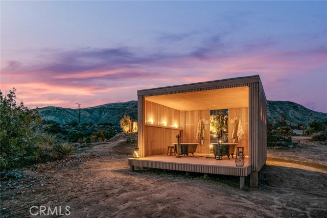 48575 Paradise Avenue, Morongo Valley CA: https://media.crmls.org/medias/d09cda90-6c69-41fe-a762-43a38c6fbc11.jpg