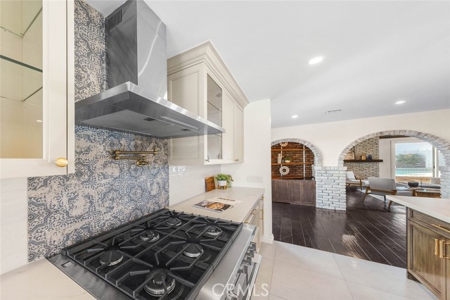 Detail Gallery Image 33 of 74 For 2950 N Lincoln St, Burbank,  CA 91504 - 3 Beds | 2 Baths