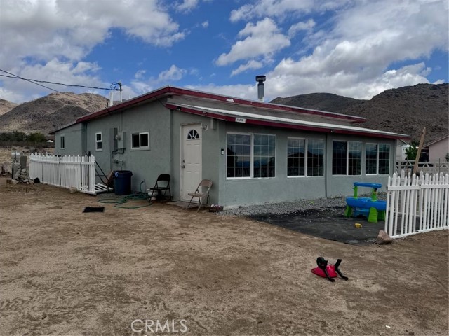 15069 Burns Drive, Apple Valley CA: https://media.crmls.org/medias/d09d0583-bd22-4a08-a1ea-561125f78c01.jpg