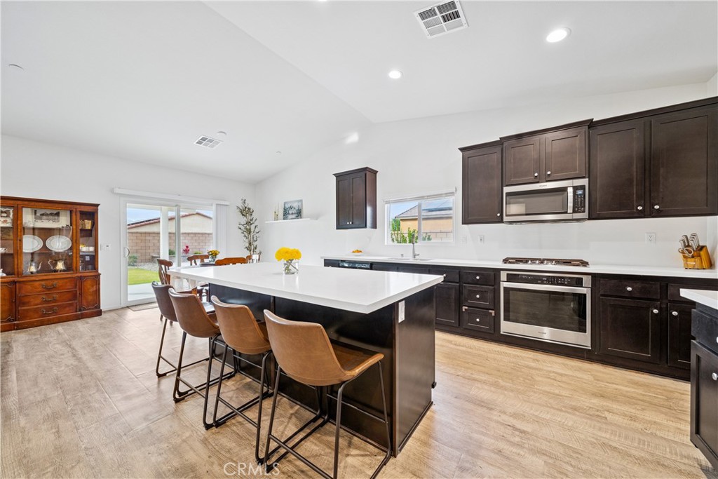 MLS #OC25259343 image #6