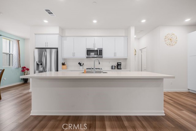 8254 Traveller Street, Chino CA: https://media.crmls.org/medias/d0a06716-353e-4b41-8646-e67940fb7cae.jpg