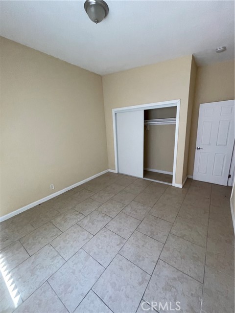 Image 4 of 6 For 45420 Park Street 4