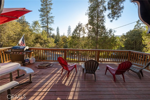 Detail Gallery Image 4 of 48 For 43207 West Sugar Pine Dr, Oakhurst,  CA 93644 - 2 Beds | 1 Baths