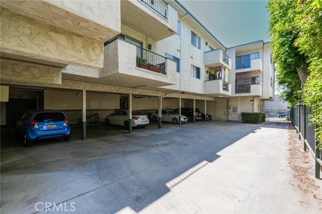 1218 Pine Street, South Pasadena CA: https://media.crmls.org/medias/d0a2ac68-2d7c-4477-be90-04ea58e1ae91.jpg