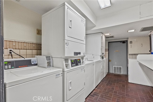 Detail Gallery Image 29 of 34 For 1517 E Garfield #53,  Glendale,  CA 91205 - 2 Beds | 2 Baths