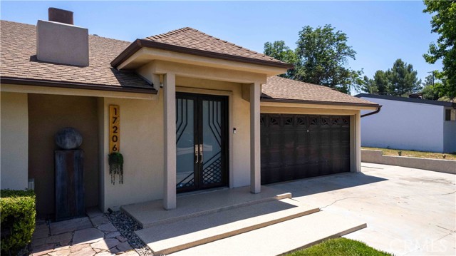 17206 Nugent Place, Granada Hills CA: https://media.crmls.org/medias/d0a39305-f790-43db-b665-9b3ed9cf3fc3.jpg