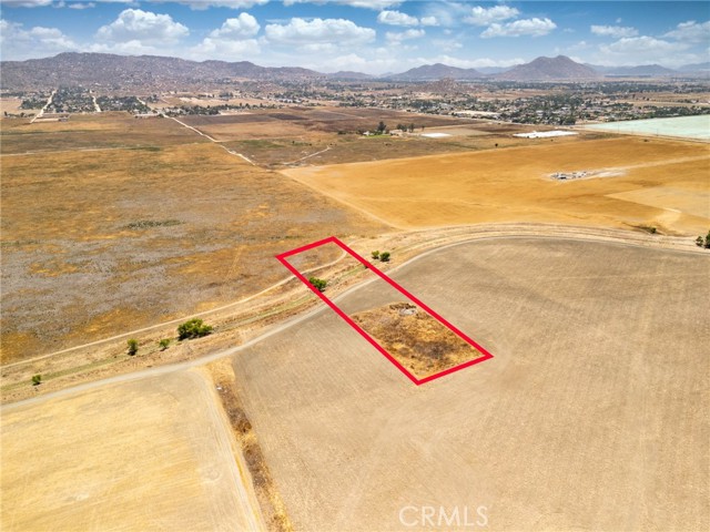 27200 San Jacinto, Perris CA: https://media.crmls.org/medias/d0a478be-f3a5-4049-90bf-3238b17416d7.jpg