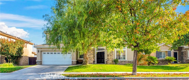 Detail Gallery Image 4 of 37 For 750 Shiraz Dr, Hemet,  CA 92545 - 4 Beds | 3 Baths