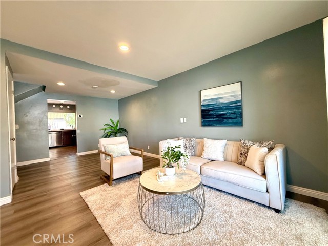 Detail Gallery Image 2 of 45 For 4194 Paseo De Oro, Cypress,  CA 90630 - 3 Beds | 2/1 Baths