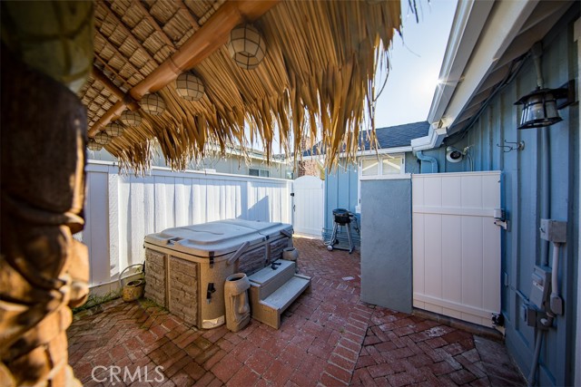 Detail Gallery Image 38 of 43 For 1086 Glenneyre St, Laguna Beach,  CA 92651 - 2 Beds | 1 Baths