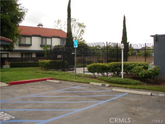 Detail Gallery Image 4 of 28 For 1209 S Palmetto #C,  Ontario,  CA 91762 - 2 Beds | 1/1 Baths