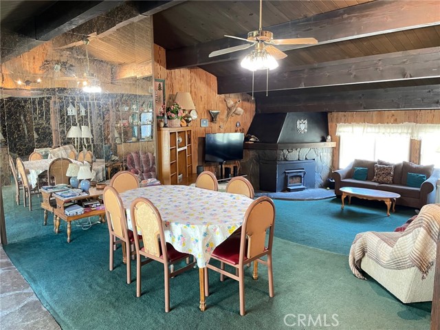 Detail Gallery Image 9 of 29 For 320 Starvation Flats Rd, Big Bear Lake,  CA 92315 - 4 Beds | 2 Baths