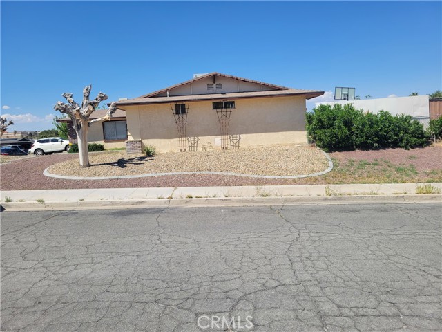 445 Fenmore Drive, Barstow, CA 92311 Listing Photo  30