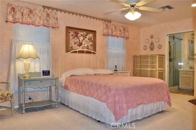 2024 N Kenwood Street, Burbank CA: https://media.crmls.org/medias/d0a8c438-2ff2-4747-96ff-72749f4be469.jpg
