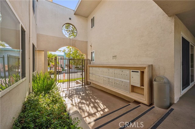 Detail Gallery Image 3 of 16 For 20917 Amie Ave #17,  Torrance,  CA 90503 - 1 Beds | 1 Baths