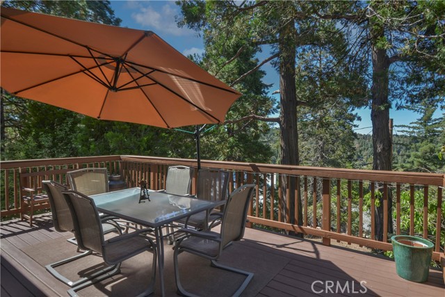 Detail Gallery Image 5 of 28 For 611 Rose Ln, Twin Peaks,  CA 92391 - 3 Beds | 2 Baths