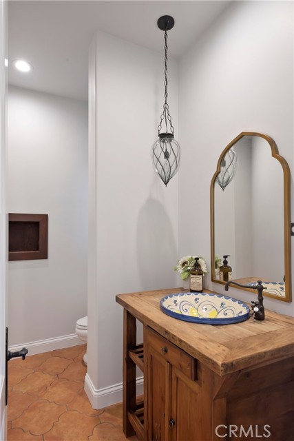 1725 Oak Avenue, Manhattan Beach, California 90266, 4 Bedrooms Bedrooms, ,4 BathroomsBathrooms,Residential,Sold,Oak,SB21251679