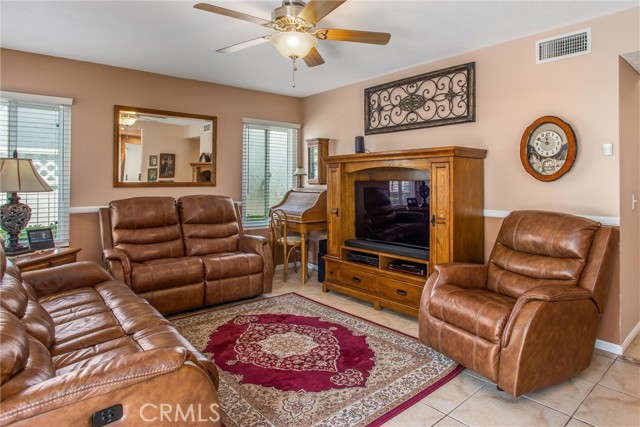 100 Waters Court, Redlands CA: https://media.crmls.org/medias/d0a9a90f-9c78-4bae-979d-e982842009a5.jpg