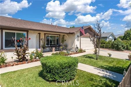 Detail Gallery Image 3 of 44 For 281 Eastwood Pl, Hemet,  CA 92544 - 4 Beds | 2 Baths