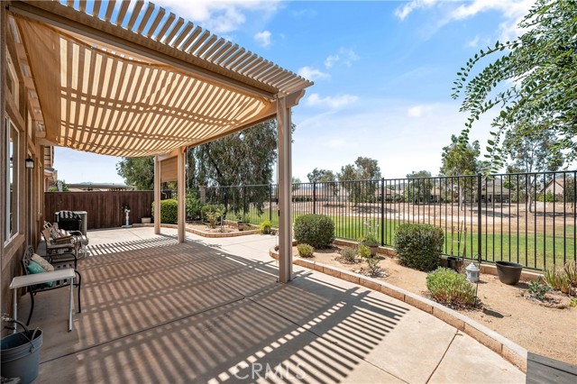 671 Zaharias Circle, Hemet CA: https://media.crmls.org/medias/d0aa0de7-3680-4b1d-83ea-f2ede74e0800.jpg