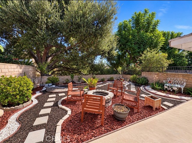 5304 Francisca Way photo 25