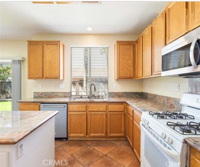42135 Chestnut Drive, Temecula CA: https://media.crmls.org/medias/d0aaa115-8ae3-4c3d-8714-1e1384b95b86.jpg