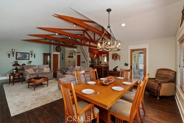 Detail Gallery Image 17 of 50 For 41922 Centre Ct, Big Bear Lake,  CA 92315 - 3 Beds | 3/1 Baths