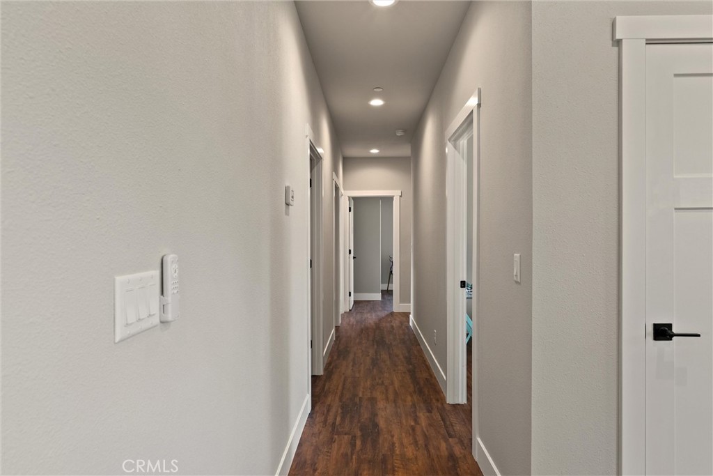https://media.crmls.org/medias/d0ab4dac-882a-44d6-a5ce-8fea38ee6f8f.jpg?preset=X-Large
