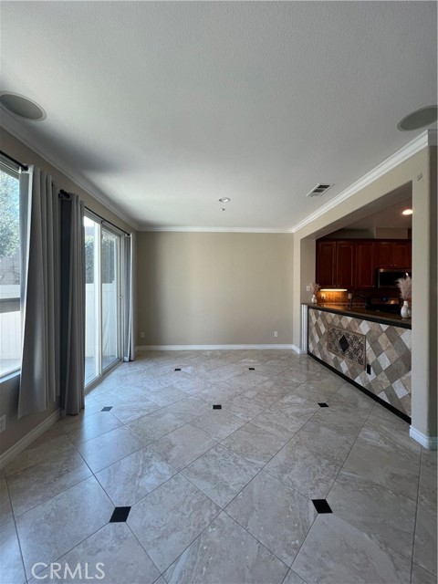 Detail Gallery Image 4 of 18 For 7161 East Ave #104,  Rancho Cucamonga,  CA 91739 - 3 Beds | 2/1 Baths