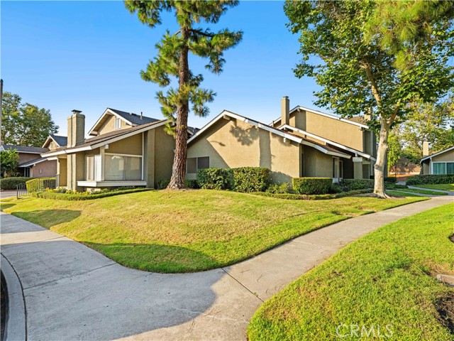 Detail Gallery Image 2 of 75 For 4 Helena #80,  Irvine,  CA 92604 - 3 Beds | 2 Baths