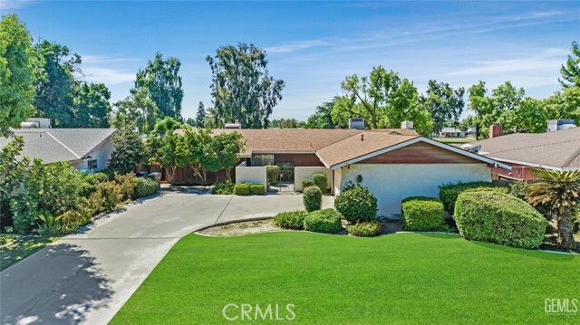 Detail Gallery Image 1 of 1 For 6005 Desert Hills Ave, Bakersfield,  CA 93309 - 2 Beds | 2 Baths