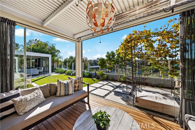 Detail Gallery Image 23 of 58 For 58 Victoria, Newport Beach,  CA 92660 - 3 Beds | 3 Baths