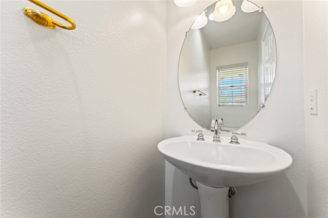 Detail Gallery Image 20 of 31 For 14 Calle Estero, Rancho Santa Margarita,  CA 92688 - 4 Beds | 2/1 Baths
