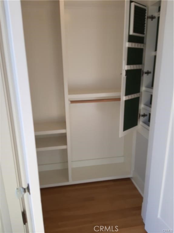 Detail Gallery Image 7 of 12 For 4827 Mendota Ave, Los Angeles,  CA 90042 - 2 Beds | 1 Baths