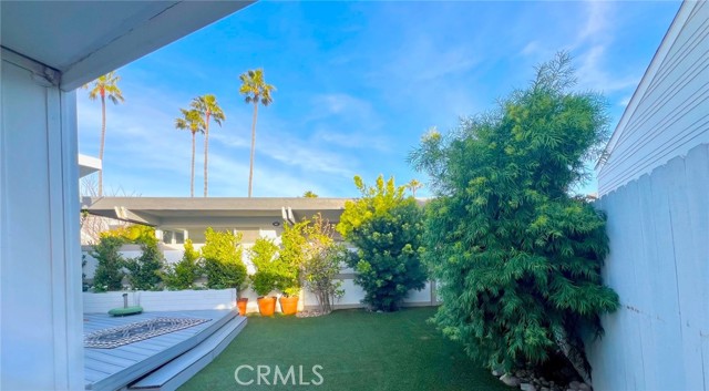 242 Lexington Circle, Newport Beach CA: https://media.crmls.org/medias/d0adbdf7-3646-4a03-a192-96c5f907b733.jpg