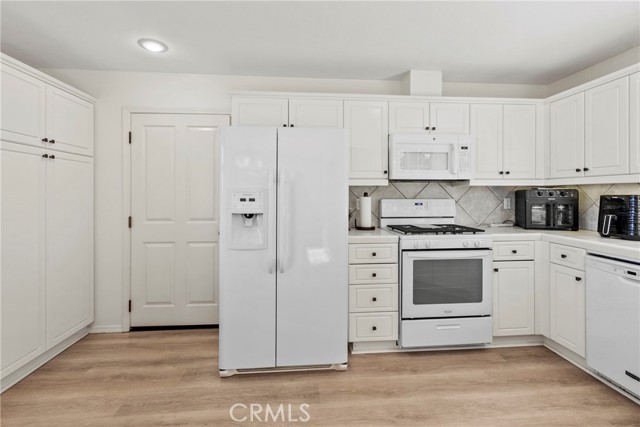 1640 Atlantic City Avenue, Grover Beach CA: https://media.crmls.org/medias/d0aedb41-8a90-4fda-9817-02503b73123c.jpg