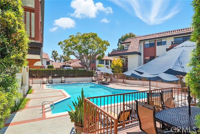 6322 Riviera Cir., Long Beach CA: https://media.crmls.org/medias/d0af395a-9ddf-42cf-8bd5-a371a5443b8a.jpg
