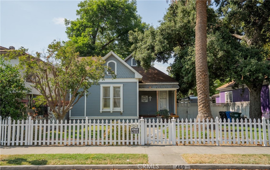 460 E Kingsley Avenue
