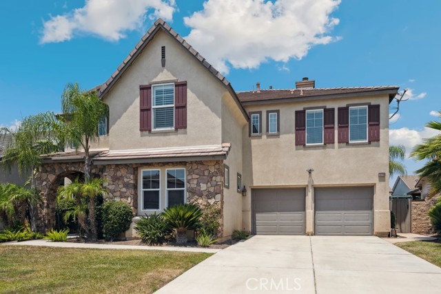 Detail Gallery Image 2 of 30 For 30206 Savoie Street, Murrieta,  CA 92563 - 5 Beds | 3/1 Baths