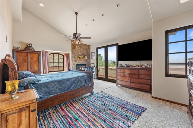 9075 Mesa Vista Street, Apple Valley CA: https://media.crmls.org/medias/d0b0be94-2e12-4bbc-a17e-a5c28ecac3ce.jpg