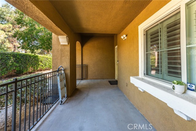 Detail Gallery Image 5 of 38 For 25840 Iris Ave #B,  Moreno Valley,  CA 92551 - 2 Beds | 2/1 Baths